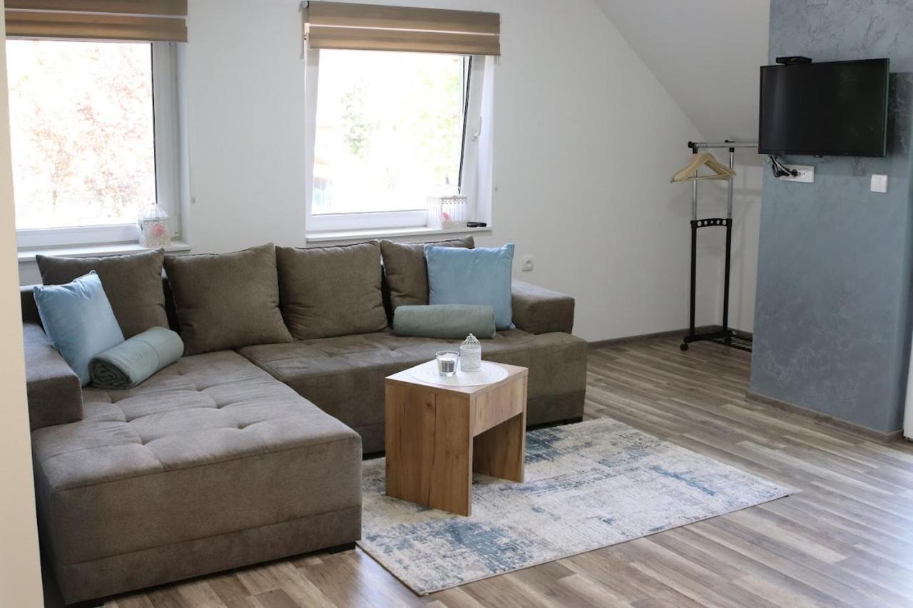 Blue Harmony Apartment ปาลิช ภายนอก รูปภาพ